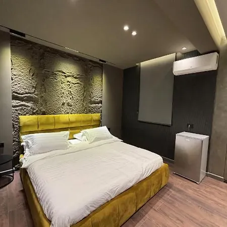 Skanderbeg Square Apartmán *